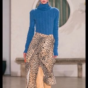Jacquemus Blue ‘La Maille Sofia’ Turtleneck Sweater